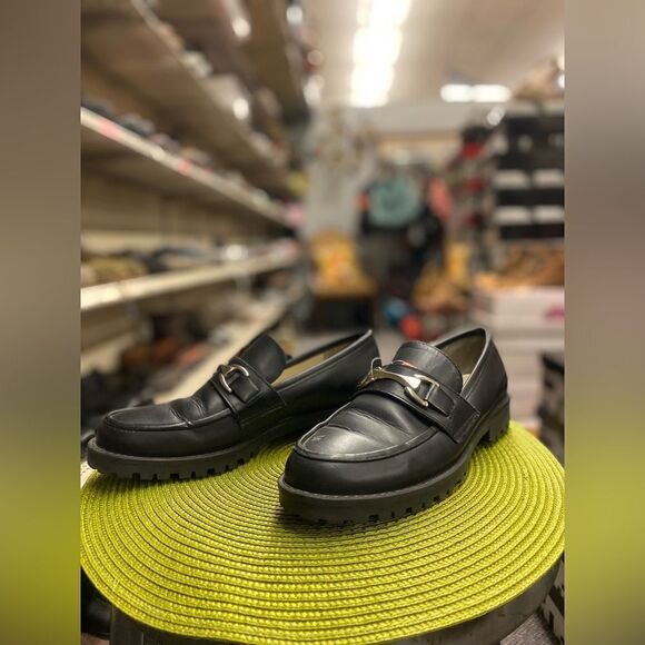 Reaction Sz. 8 BlackLeather Loafer Shoes - Picture 1 of 7